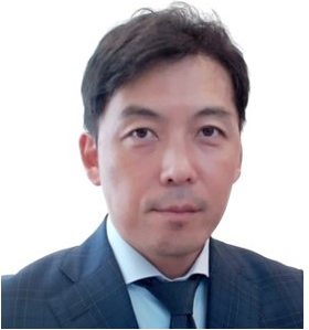 小守 美行 氏